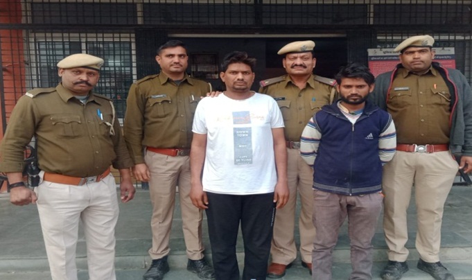  उदयपुर पुलिस ने पकड़े कार चोर, गुजराती पर्यटक की कार के आरोपी भीलवाड़ा में पकड़े