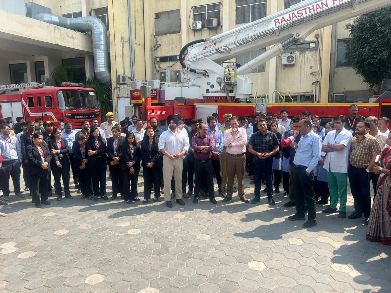 निजी अस्पतालों में हुई अग्निशमन मॉक ड्रिल