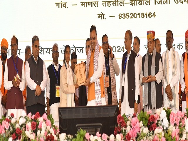 उदयपुर की लेक्रोज प्रतिभा मीरा दौजा जनजाति गौरव से सम्मानित