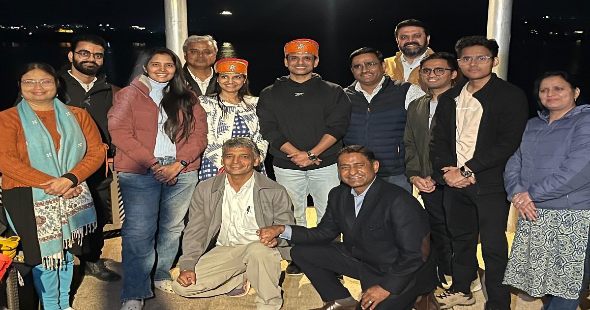 उदयपुर पहुंचे अंतरिक्ष यात्री शुभांशु शुक्ला, मेवाड़ी अंदाज़ में स्वागत